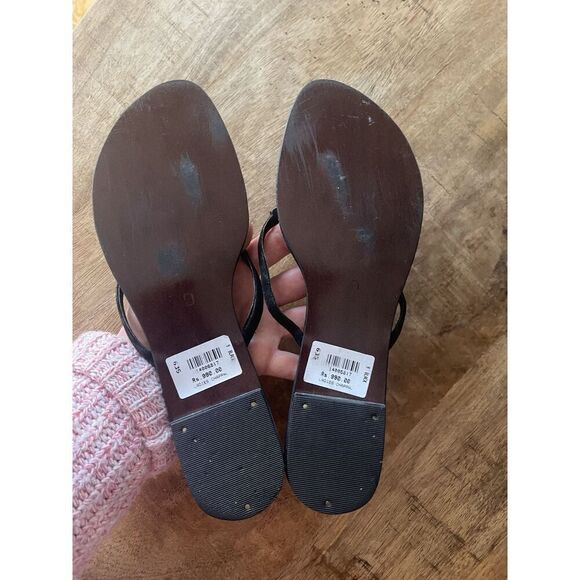 Sylcon Women’s Black Rhinestone Flip Flop Sandals Size 9 - Picture 5 of 5